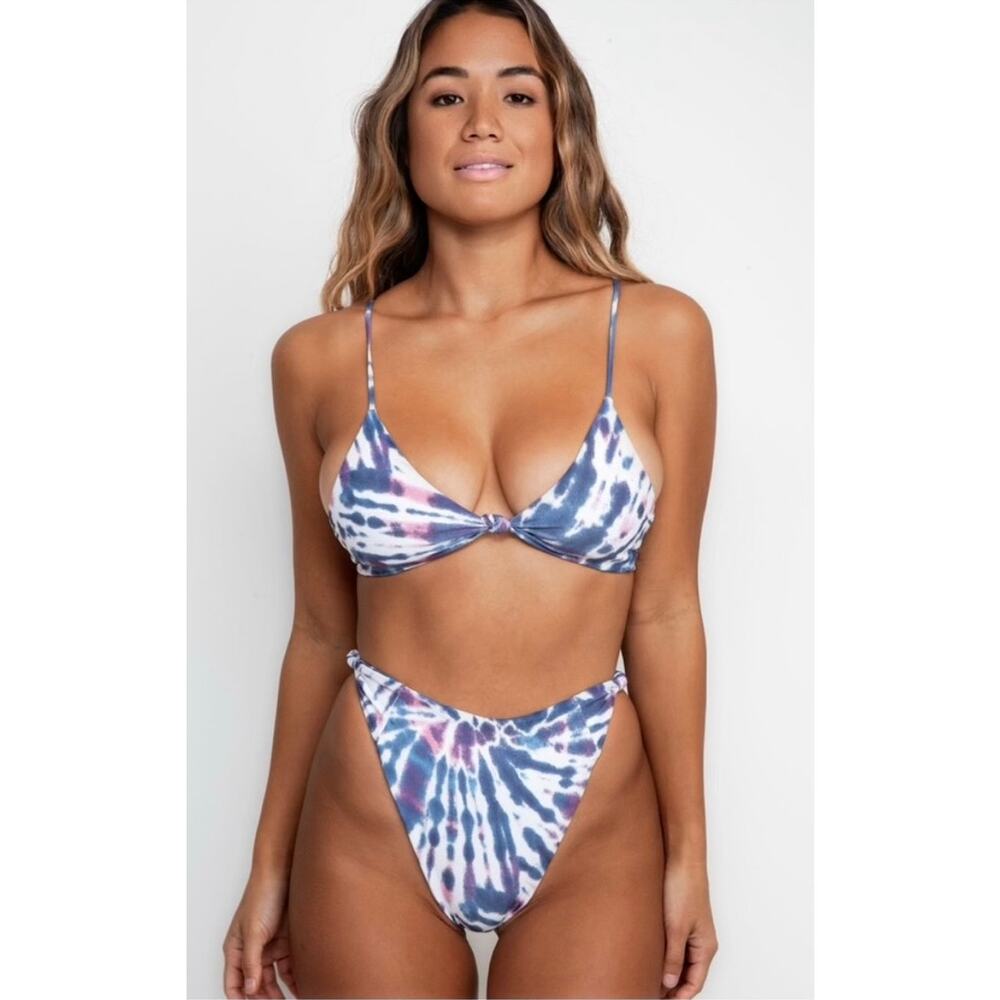 Skatie• ‘Sarah’ Bikini Top in COACHELLA Tie Dye - Picture 3 of 10